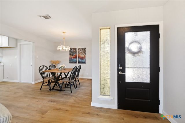 7522 Wishing Oaks Street, San Antonio, TX 78233