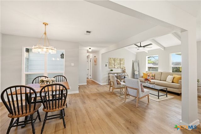 7522 Wishing Oaks Street, San Antonio, TX 78233