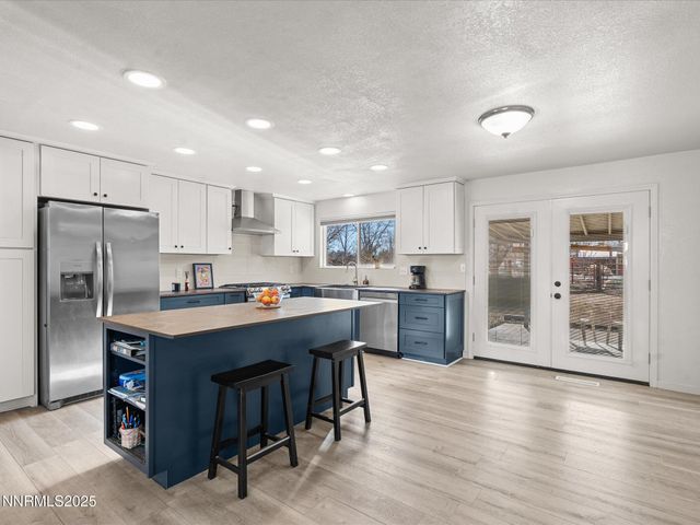 1235 Koontz Lane, Carson City, NV 89701