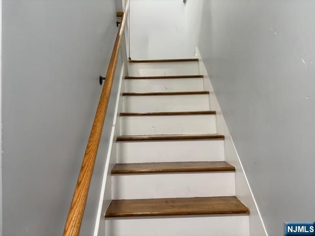 22 Humphrey Street 2nd Fl., Englewood, NJ 07631