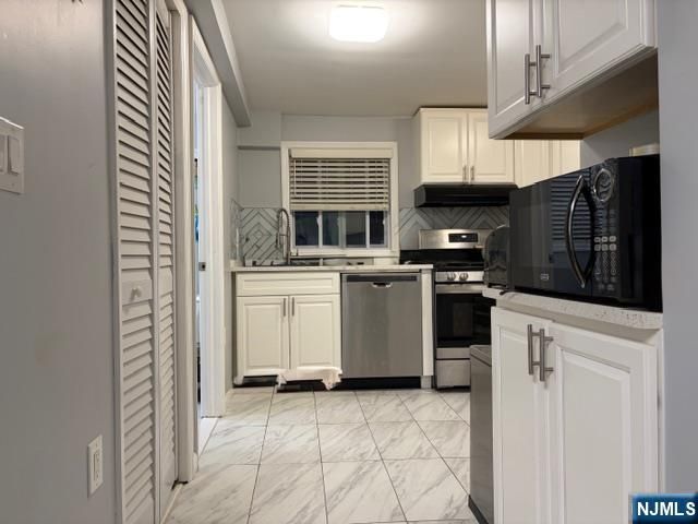 22 Humphrey Street 2nd Fl., Englewood, NJ 07631