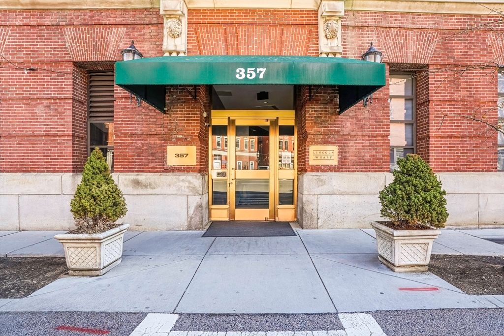 357 Commercial St 220, Boston, MA 02109