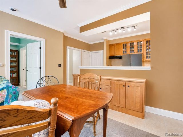 39144 Hayes Road, Clinton Township, MI 48038