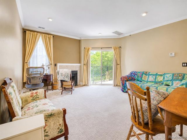 39144 Hayes Road, Clinton Township, MI 48038