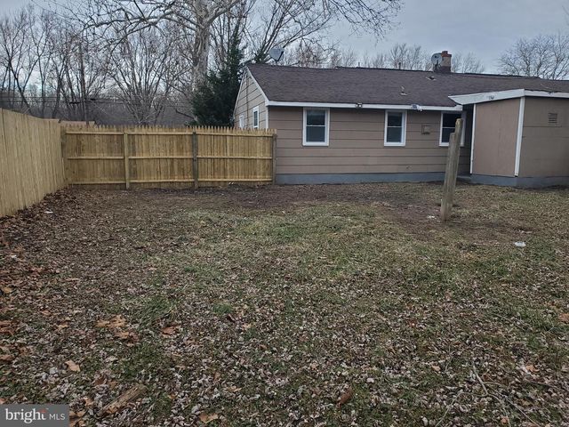 185 KINSLEY RD, Pemberton, NJ 08068