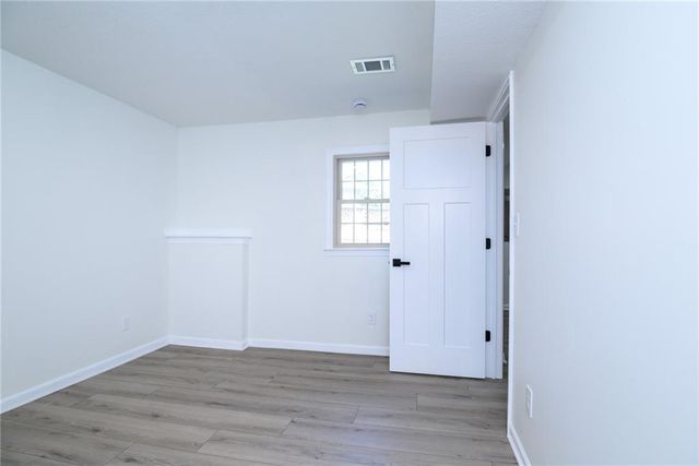 10595 Bradshaw Street, Lenexa, KS 66215