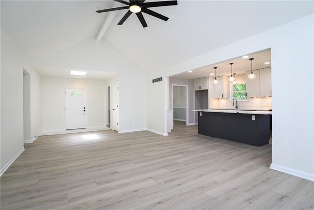 10595 Bradshaw Street, Lenexa, KS 66215