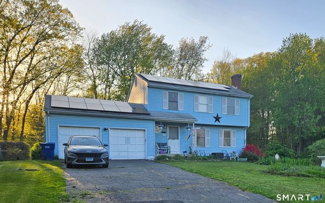 18 Chelsea Lane, Windsor, CT 06095