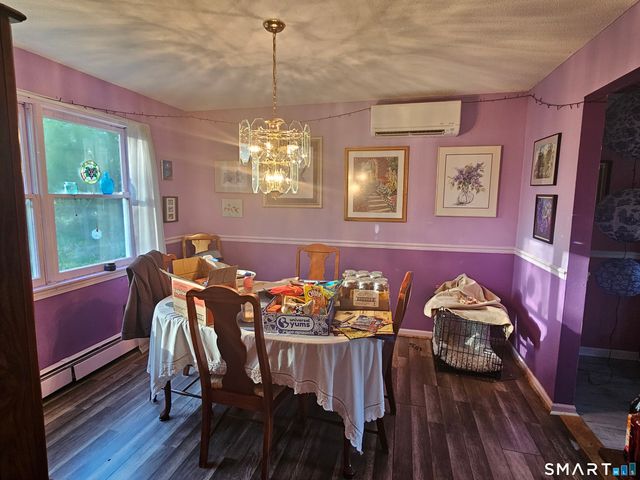 18 Chelsea Lane, Windsor, CT 06095