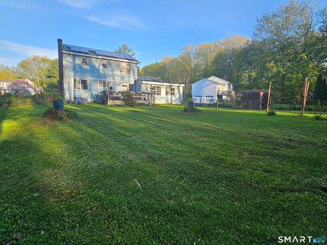 18 Chelsea Lane, Windsor, CT 06095