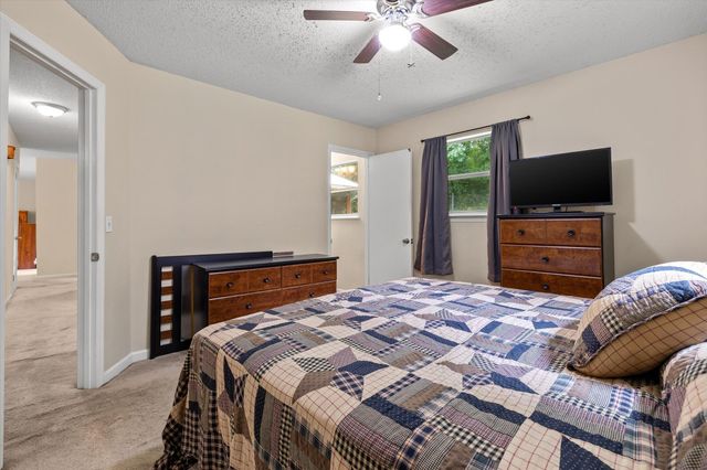 8462 Cross Timbers Circle, Hixson, TN 37343