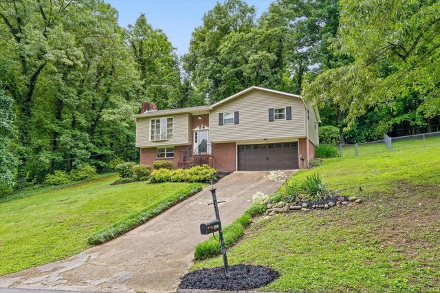 8462 Cross Timbers Circle, Hixson, TN 37343