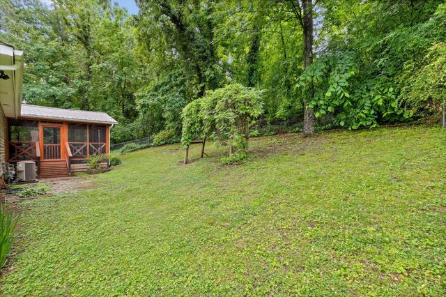 8462 Cross Timbers Circle, Hixson, TN 37343