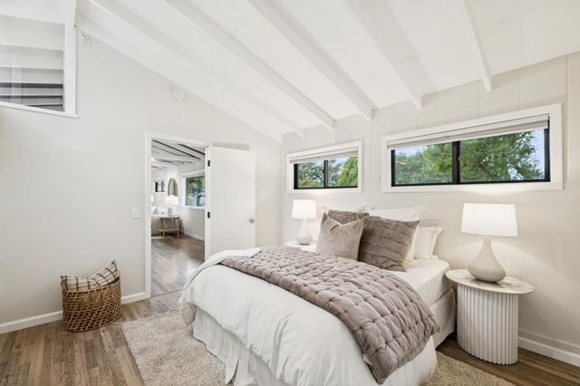 76 Old Spanish Trail, Portola Valley, CA 94028