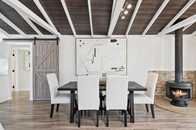 76 Old Spanish Trail, Portola Valley, CA 94028