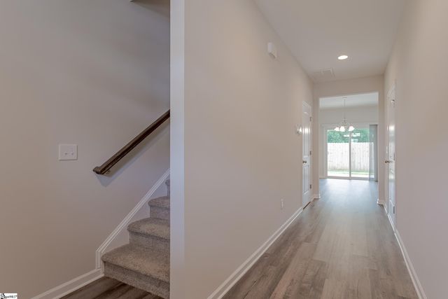 8 Sabine Leaf Court, Greer, SC 29650