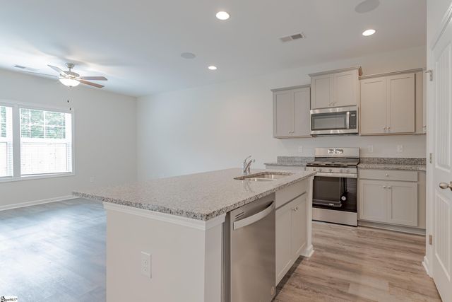 8 Sabine Leaf Court, Greer, SC 29650