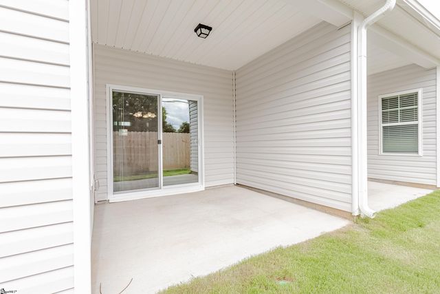 8 Sabine Leaf Court, Greer, SC 29650