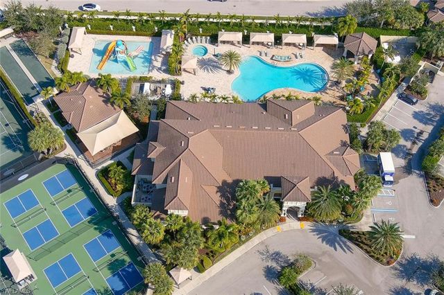 13419 Silktail DR, Naples, FL 34109