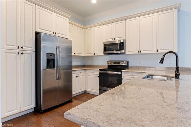 13419 Silktail DR, Naples, FL 34109