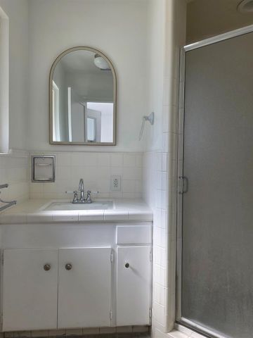 5454 E Butler Avenue, Fresno, CA 93727