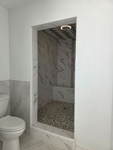 5454 E Butler Avenue, Fresno, CA 93727