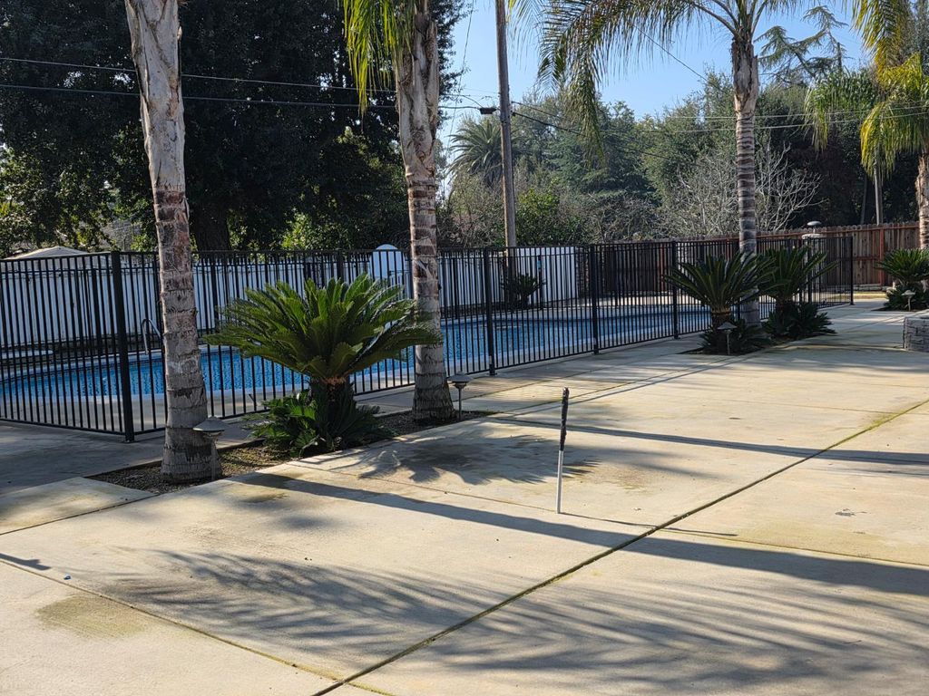 Image 21 of property listing at 5454 E Butler Avenue, Fresno, CA 93727