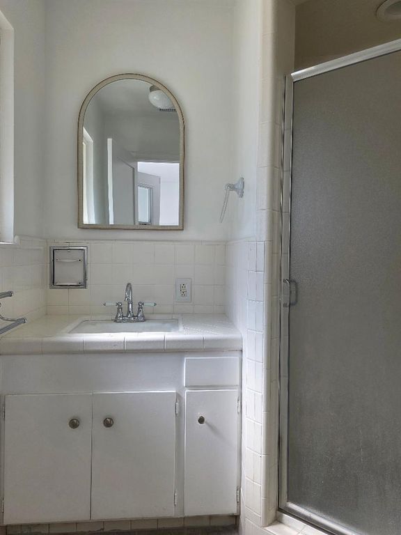 Image 23 of property listing at 5454 E Butler Avenue, Fresno, CA 93727