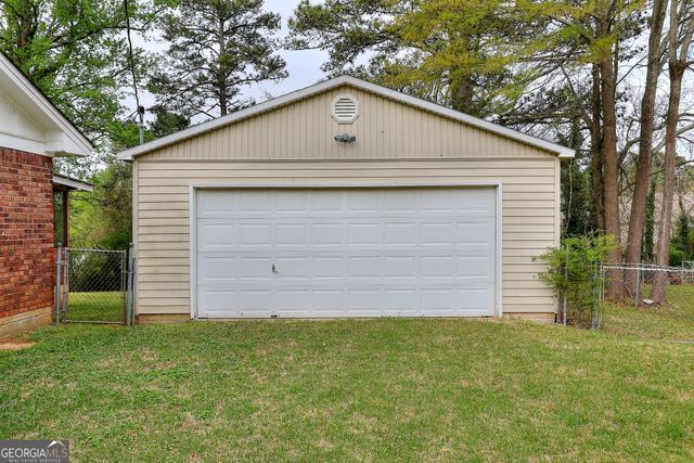 2261 Clairmont Circle, Snellville, GA 30078