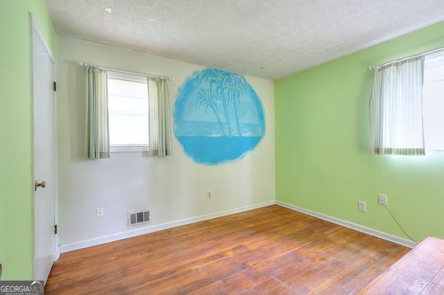 2261 Clairmont Circle, Snellville, GA 30078