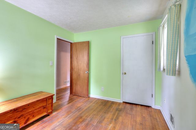 2261 Clairmont Circle, Snellville, GA 30078