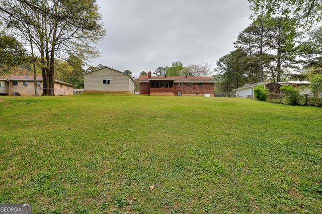 2261 Clairmont Circle, Snellville, GA 30078