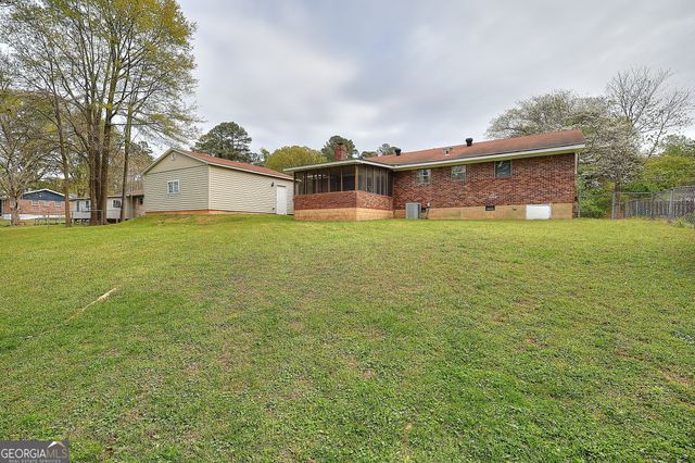 2261 Clairmont Circle, Snellville, GA 30078