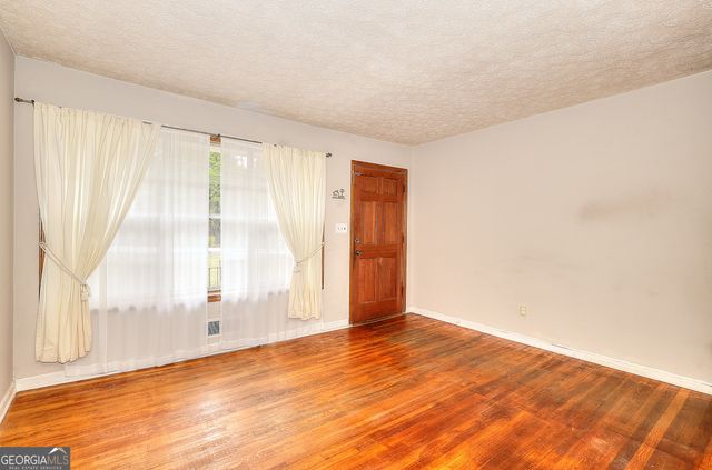 2261 Clairmont Circle, Snellville, GA 30078