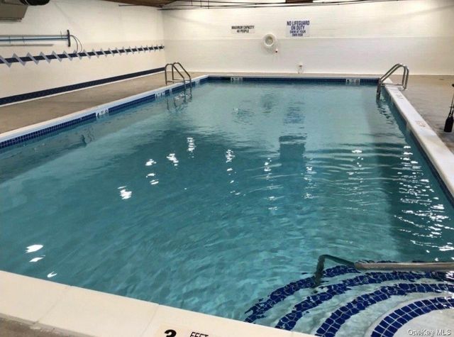 21 Sierra 21, Coram, NY 11727