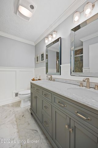7420 Routt Rd, Jeffersontown, KY 40299