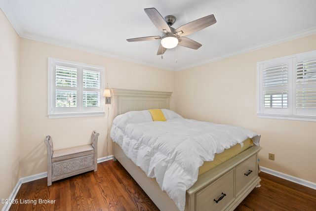 7420 Routt Rd, Jeffersontown, KY 40299
