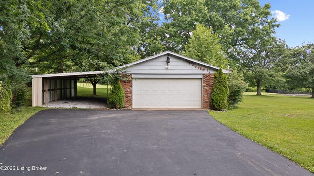 7420 Routt Rd, Jeffersontown, KY 40299