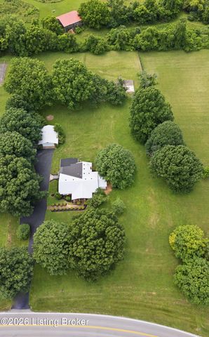 7420 Routt Rd, Jeffersontown, KY 40299