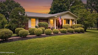 7420 Routt Rd, Jeffersontown, KY 40299