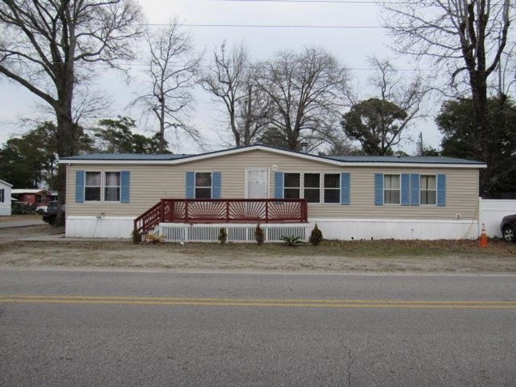 2700 Capricorn Dr., Myrtle Beach, SC 29575