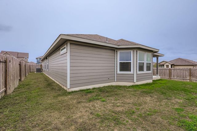 601 S Loriner WAY, Liberty Hill, TX 78642