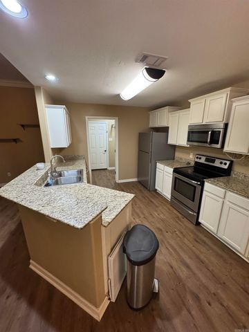 3092 Glasgow, Benton, AR 72015