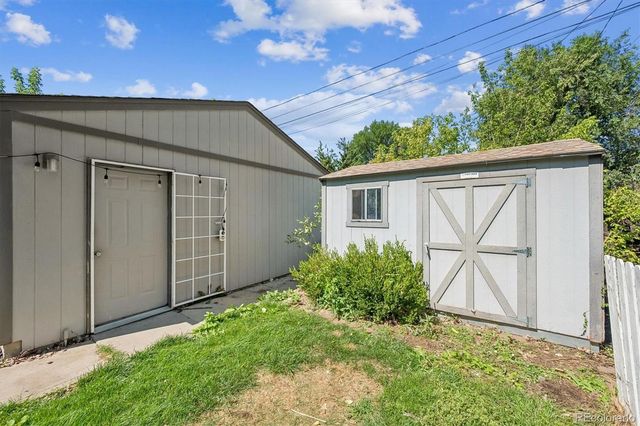 2637 N Garfield Street, Denver, CO 80205