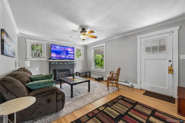 2637 N Garfield Street, Denver, CO 80205