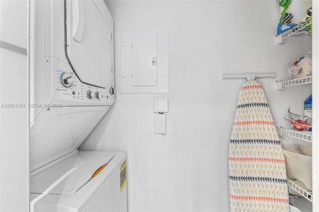 90 Alton Rd 2305, Miami Beach, FL 33139