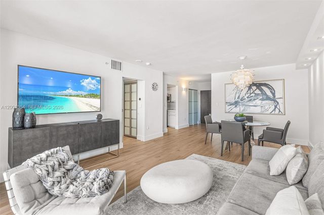 90 Alton Rd 2305, Miami Beach, FL 33139