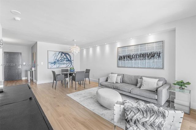 90 Alton Rd 2305, Miami Beach, FL 33139