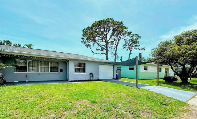 1738 TYRONE BOULEVARD N, St Petersburg, FL 33710