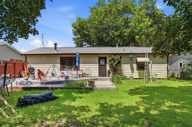 1619 Wakonda Drive, Waterloo, IA 50703